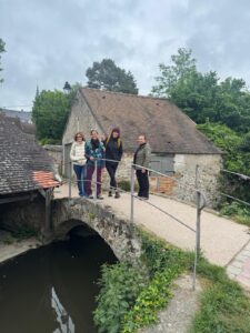 Randonneurs sur le pont